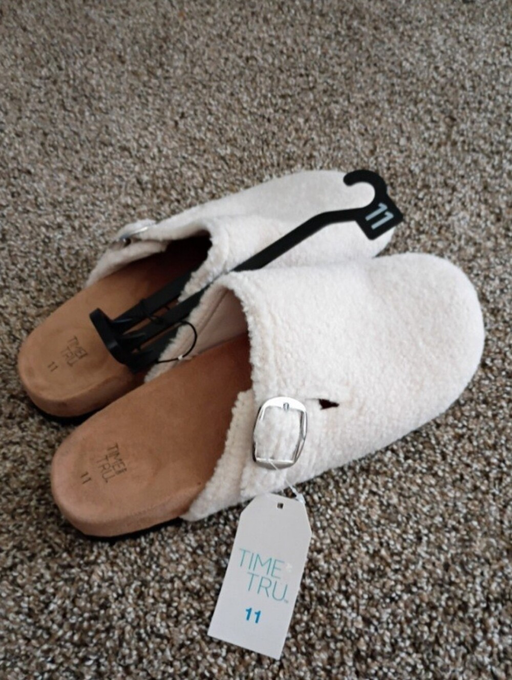 Time and Tru Cream Sherpa Slide Clogs - Size 11
